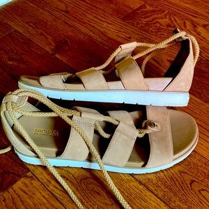 Michael Kors lace sandals8.5